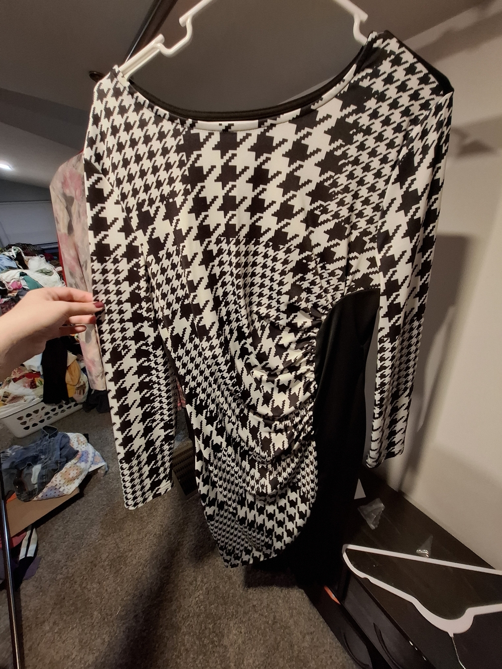 Black & White Houndstooth Ruched Long Sleeve Dress NWOT